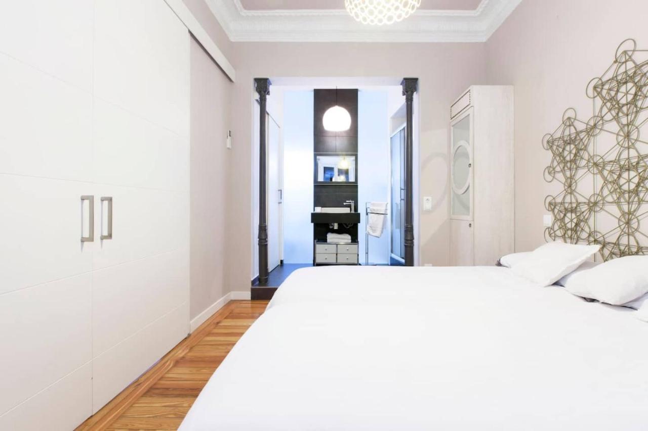Charming Gran Via Luna Madrid Exterior photo